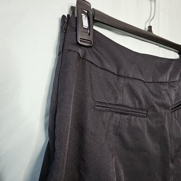 Navy Blue Fairway Fox Brand Golf Skort with Gold Buttons - Picture 4 of 8